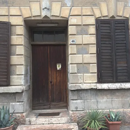 Segantini Trento, 2s Apartment *